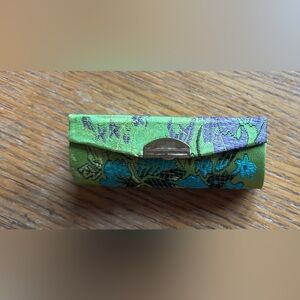 VIBRANT GREEN AND BLUE LIPSTICK HOLDER